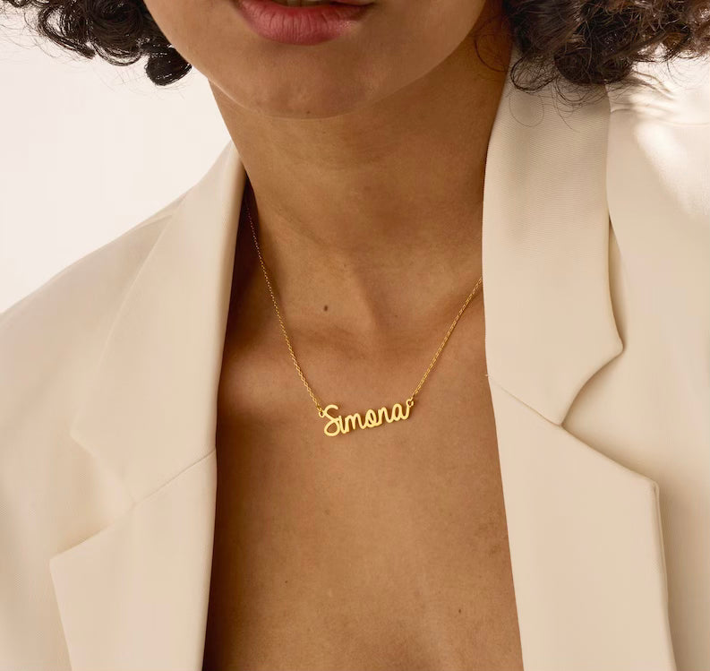 Dainty Gold Name Pendant